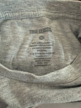 True Classic Men's Short Sleeve T-Shirt in Heather Gray MEDIUM